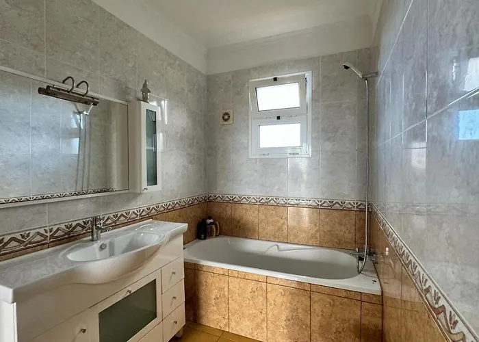 홈스테이 Golden View Gaula